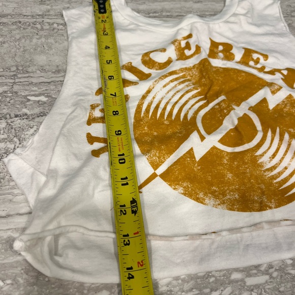 Crop Muscle Tank - Picture 2 of 5